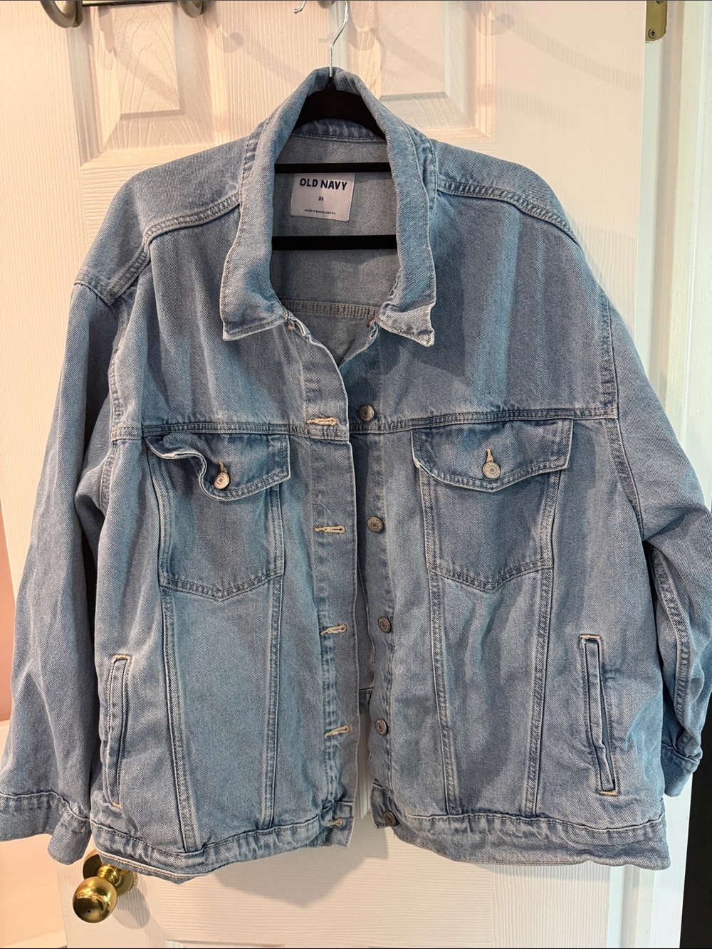 Old Navy Light Wash Cropped Denim Jacket in Blue